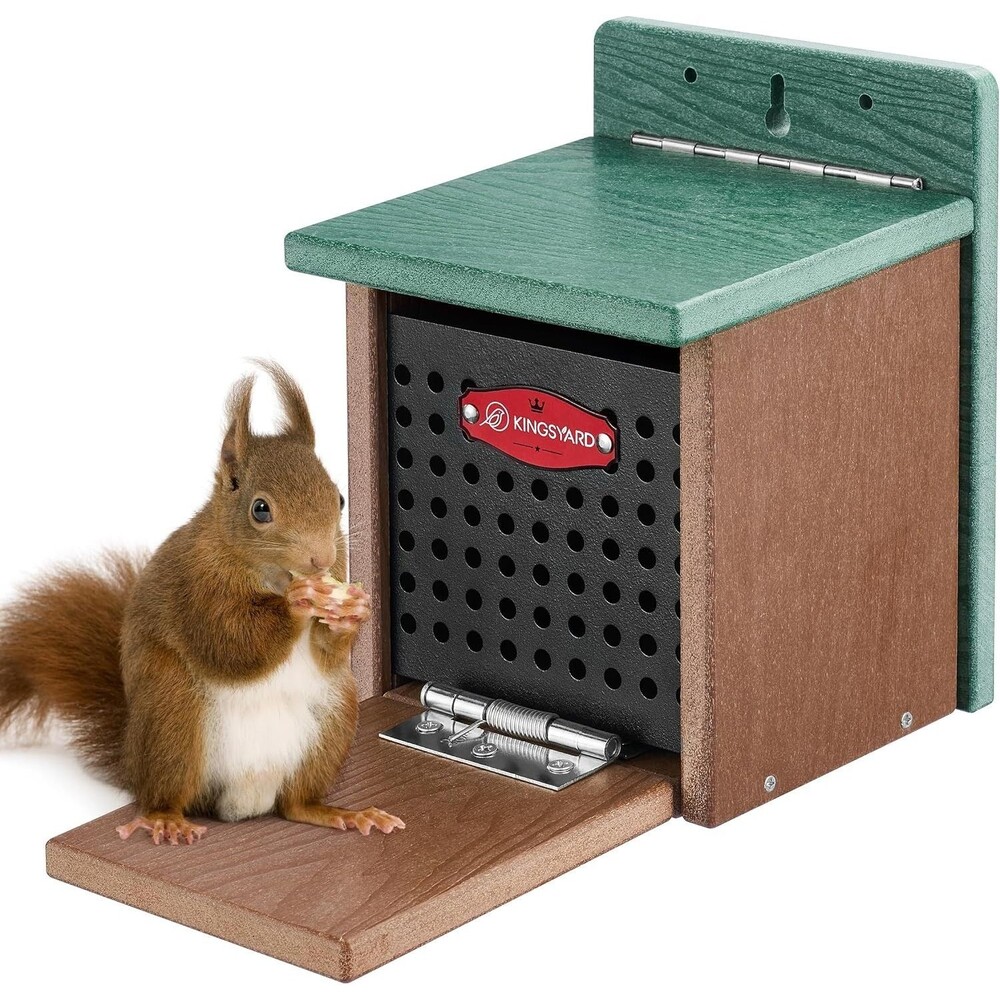 Kingsyard Recycled Plastic Squirrel Feeder - New